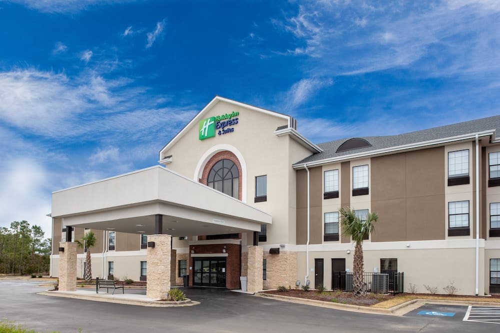 Holiday Inn Express And Suites Morehead City main