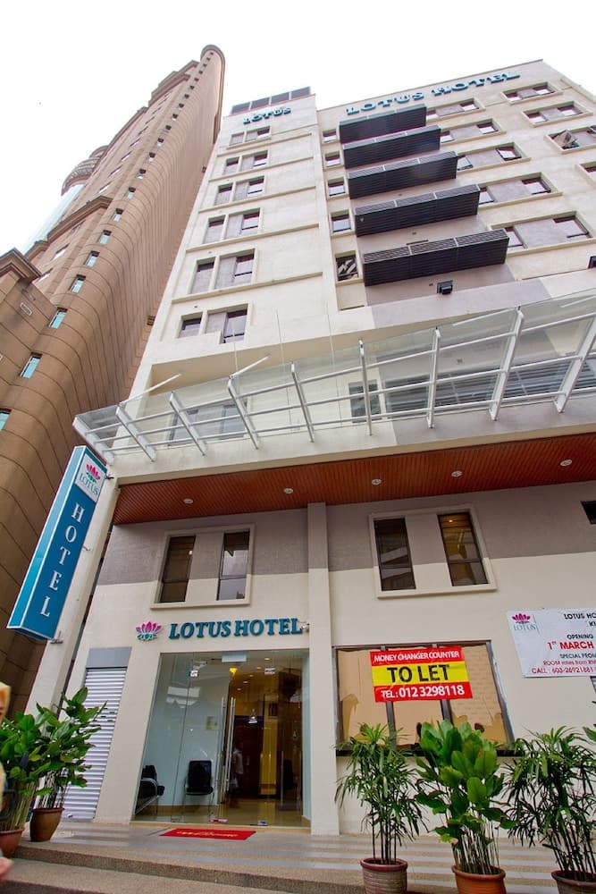 Lotus Family Hotel Masjid India main