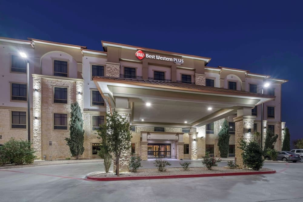 Best Western Plus Midland Suites main