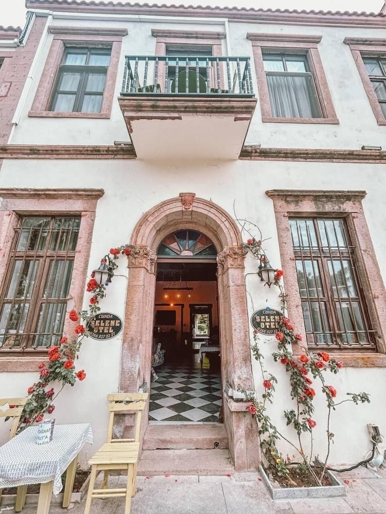 Cunda Selene Otel main