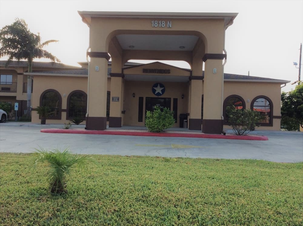 Texas Inn Weslaco main