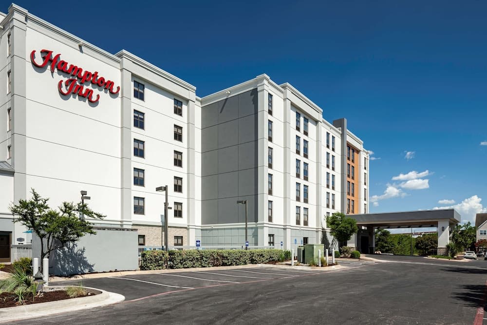 Hampton Inn Austin-Round Rock main