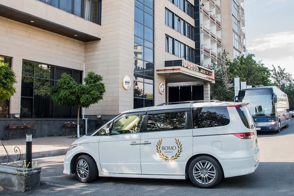 Hotel Nairi main