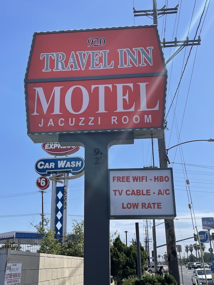 Travel Inn Motel main