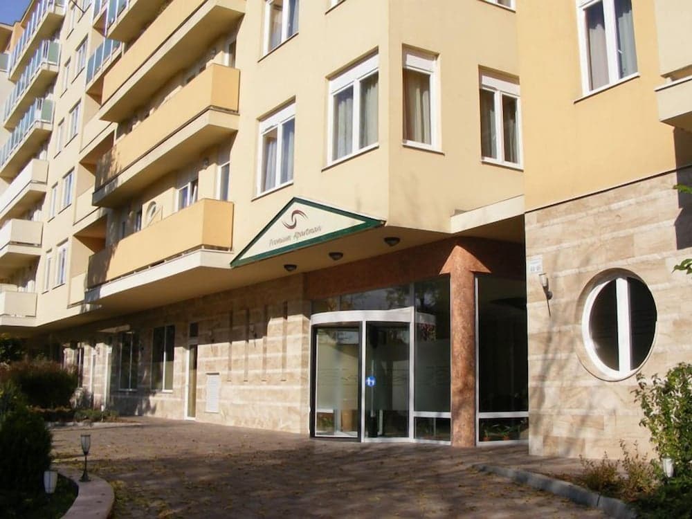 Premium Apartment House main
