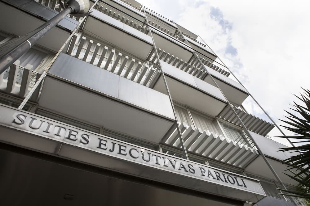 Suites Parioli main