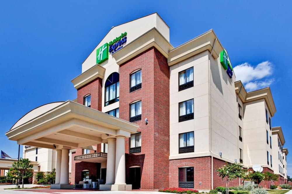Holiday Inn Express And Suites Dfw West Hurst main