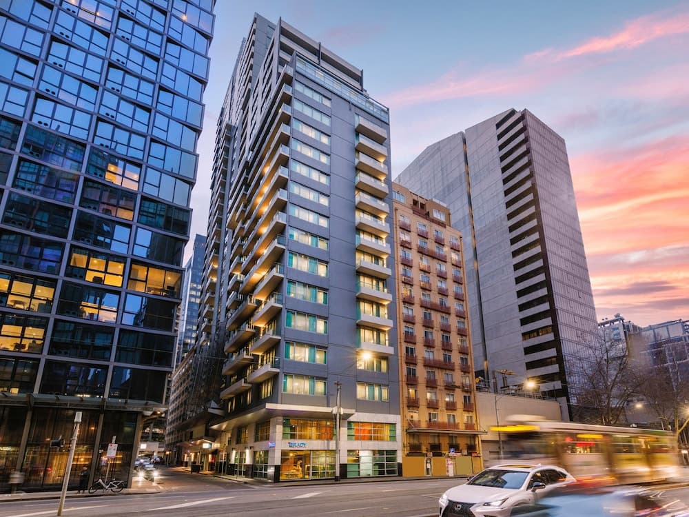 Brady Apartment Hotel Flinders Street main