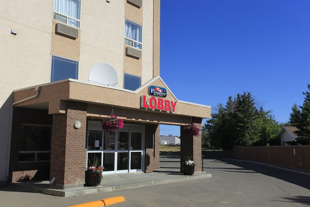 Pomeroy Inn & Suites Fort St John main