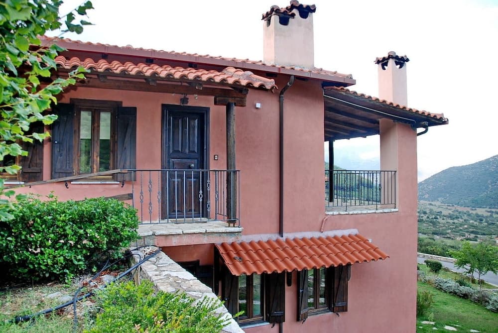 Menalia Villas & Suites