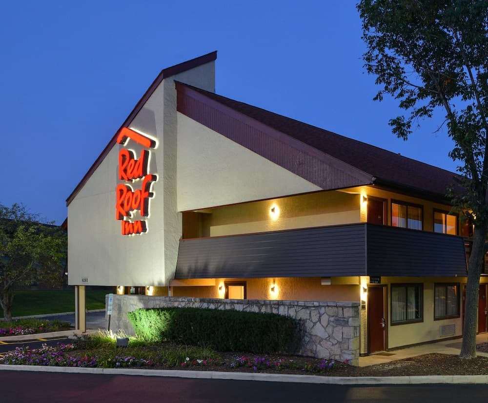 Red Roof Inn Milwaukee Airport main