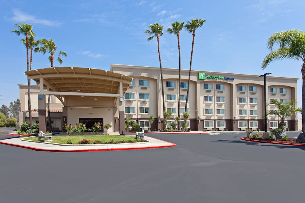 Holiday Inn Express San Bernardino - Colton main