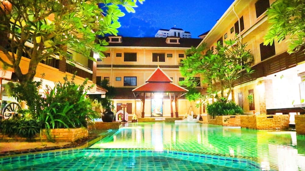 Aiyaree Place Hotel main