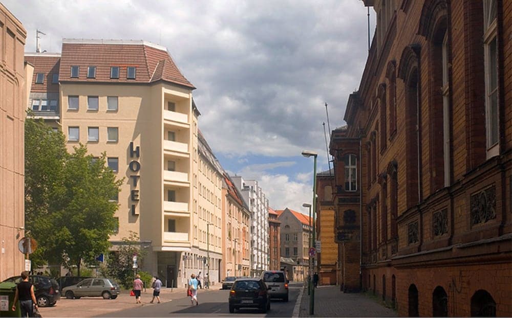 Hotel Dietrich-Bonhoeffer-Haus (Adults Only) main