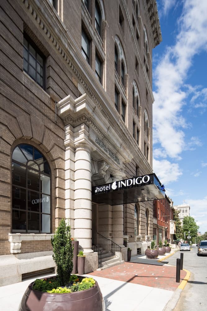 Hotel Indigo Baltimore Downtown main
