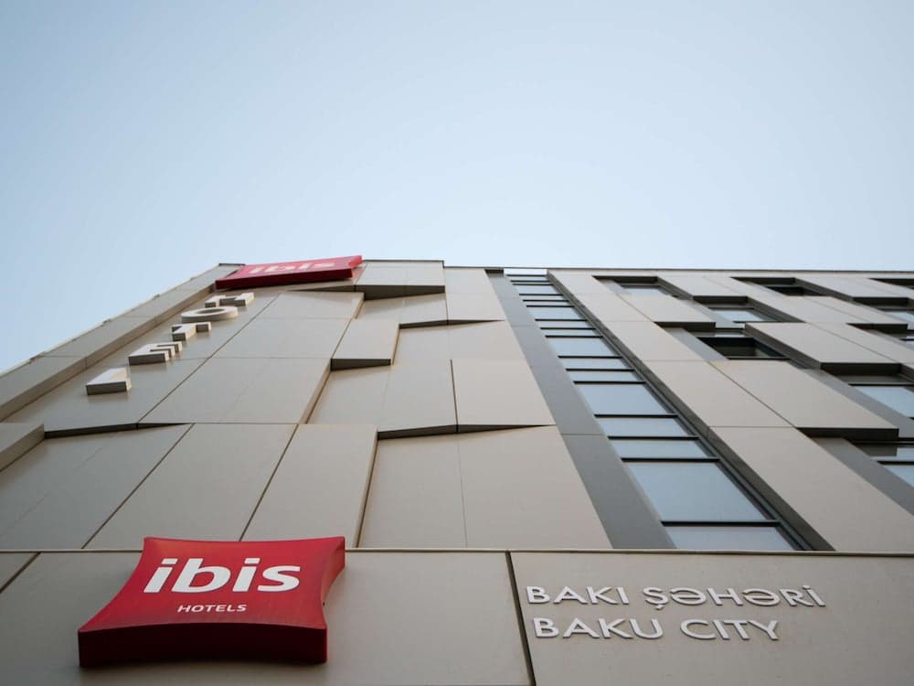 Ibis Baku City Hotel main