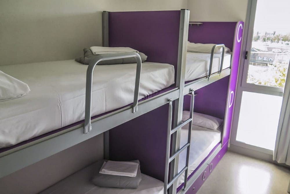 Twentytu Hi-Tech Hostel main