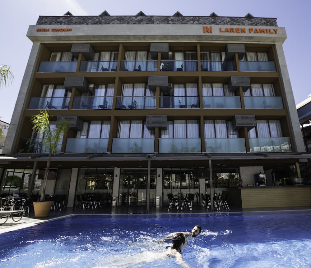 Laren Family Hotel & Spa main