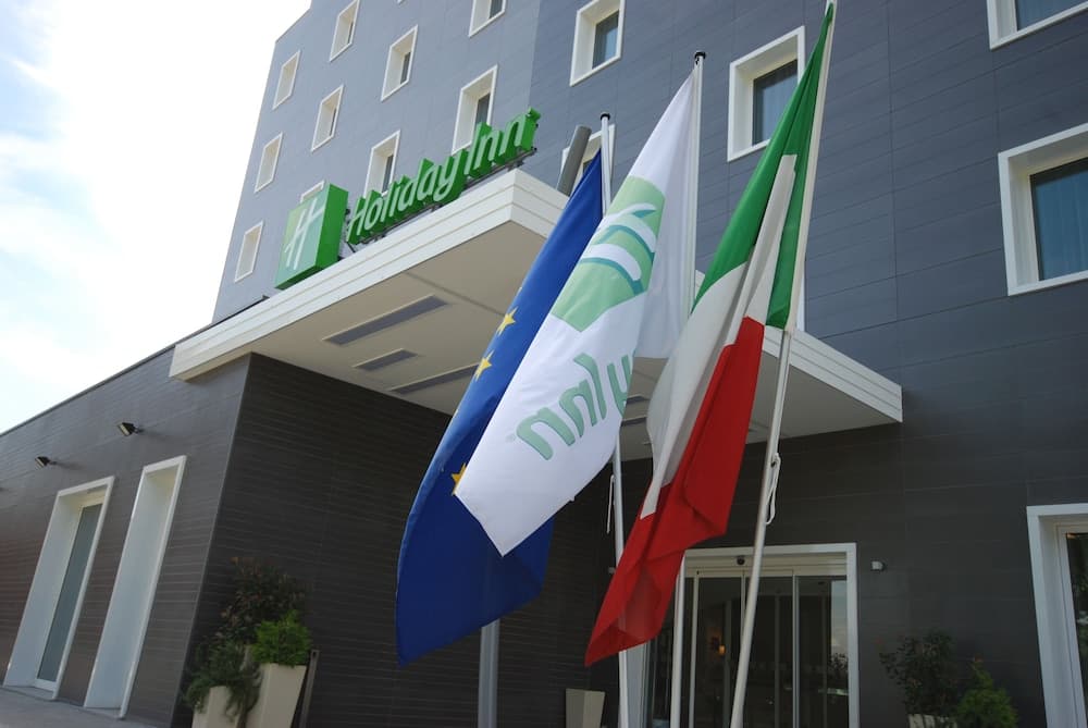 Holiday Inn Milan Nord - Zara main