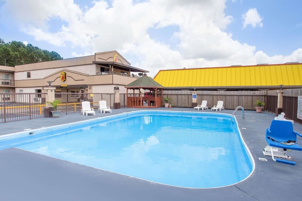 Super 8 by Wyndham Monticello main