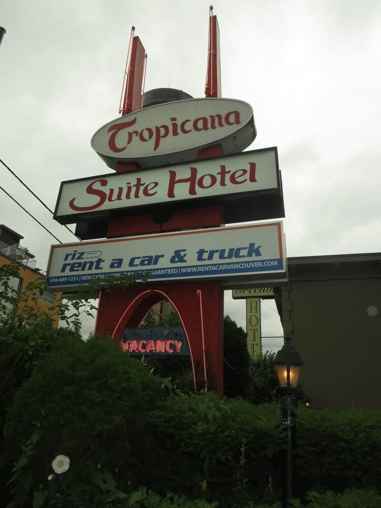 Tropicana Motor Inn main