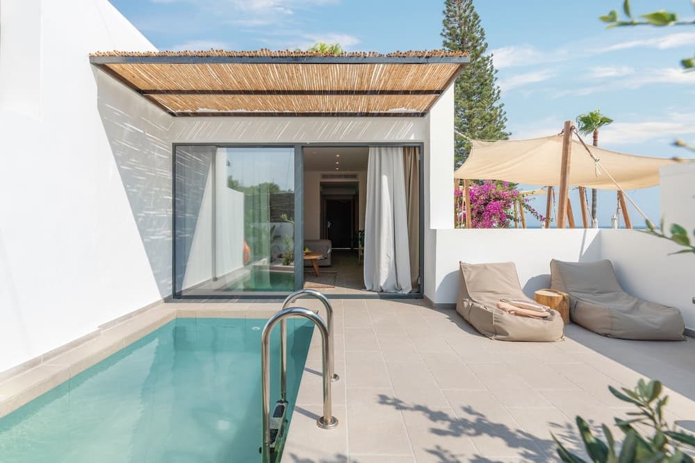 Napa Mermaid Hotel & Suites main
