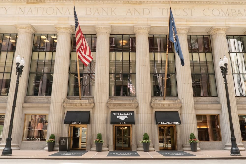 The LaSalle Chicago, Autograph Collection main