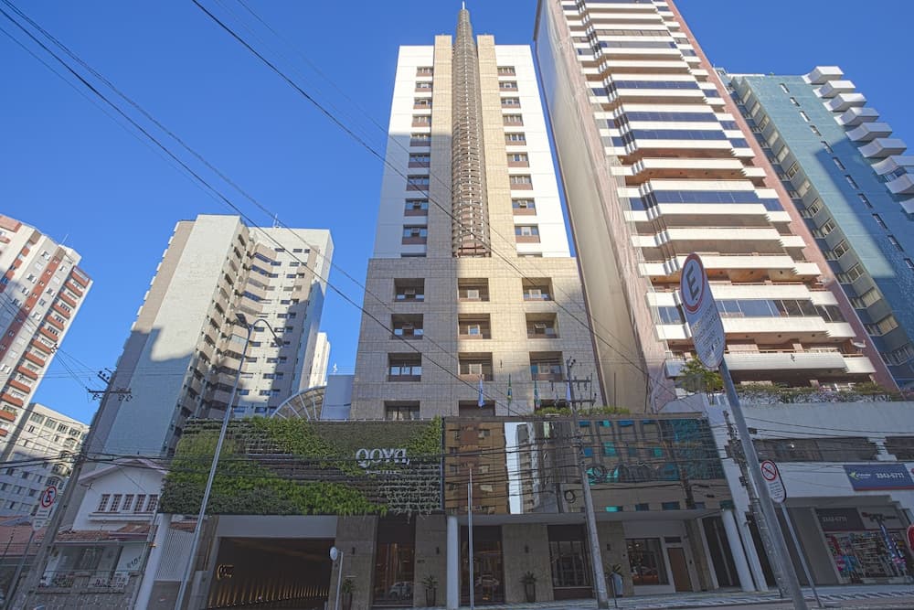 Qoya Hotel Curitiba, Curio Collection by Hilton main