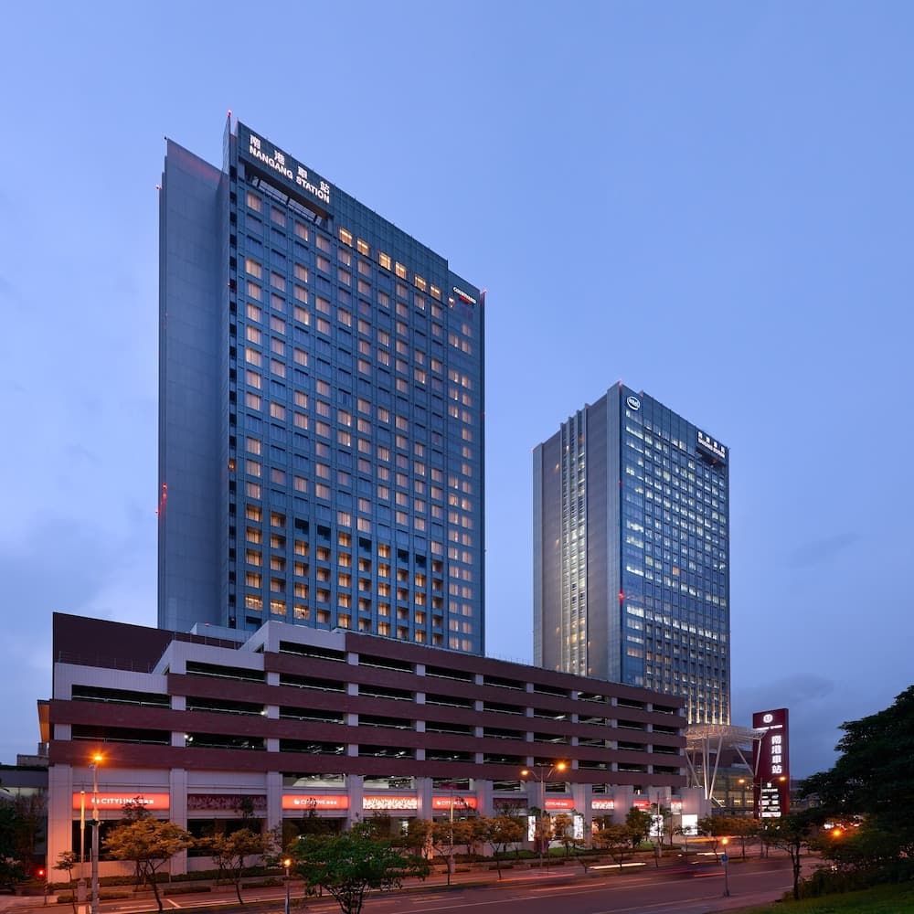 Courtyard Marriott Taipei main