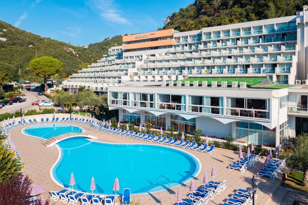 Hotel Narcis main