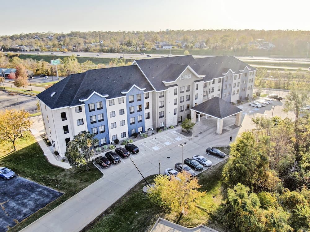 Staybridge Suites Cedar Rapids North main