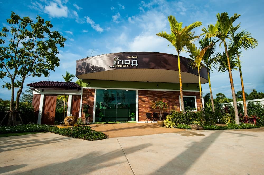 Jinda Resort main