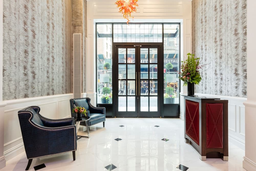 Broadway Plaza Hotel main
