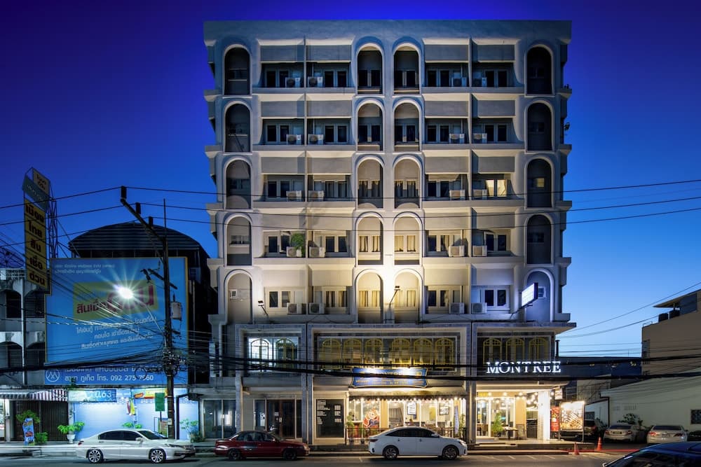 Montree Phuket Hotel main