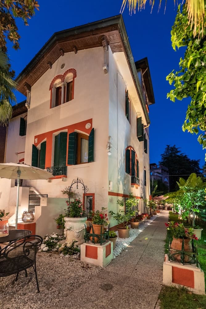 Hotel Villa Stella main