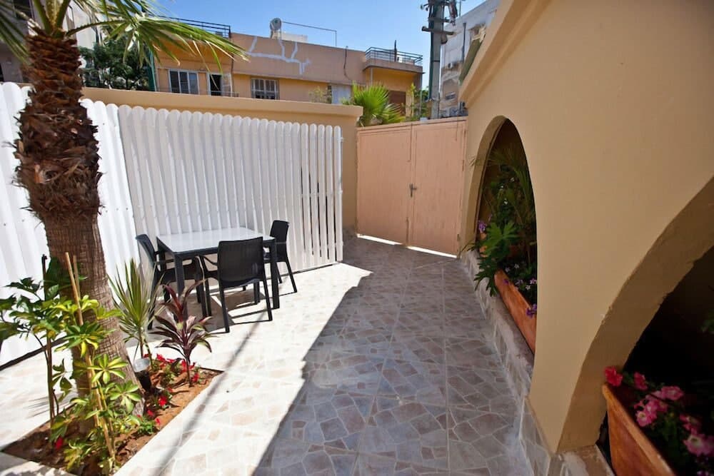 Geula Suites main