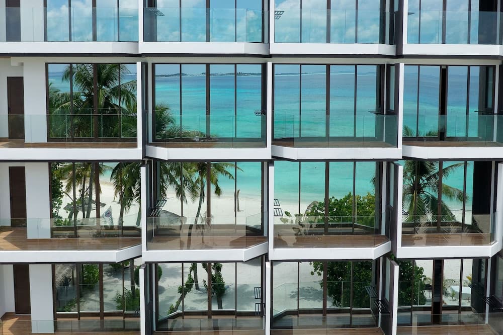 Arena Beach Hotel main