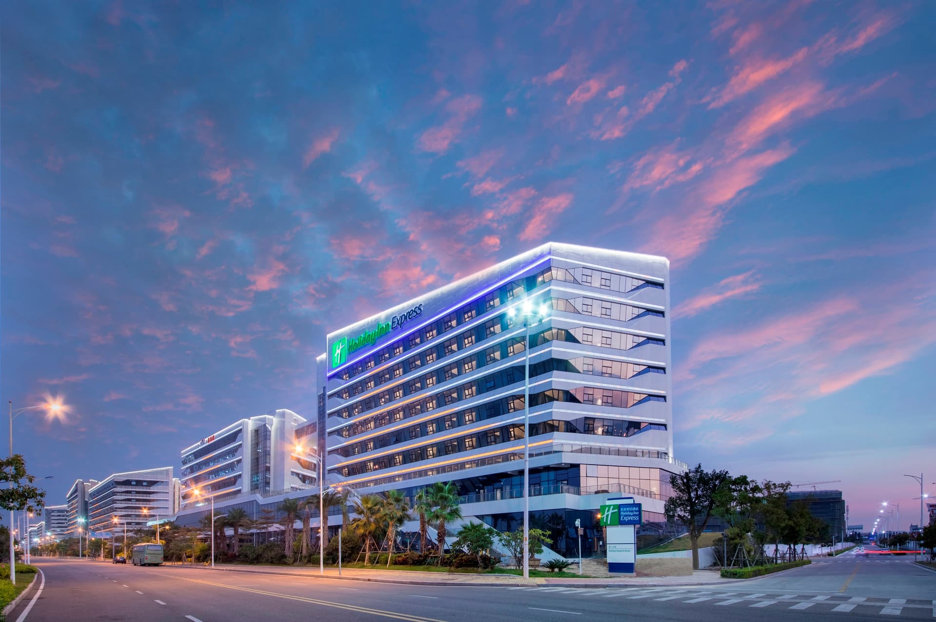 Holiday Inn Express Xiamen Airport Zone main