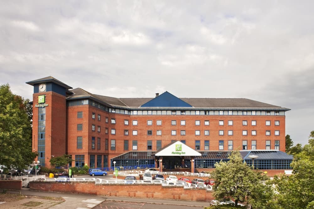 Holiday Inn Sutton main