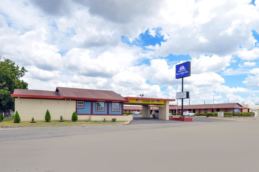 Americas Best Value Inn Ozona main