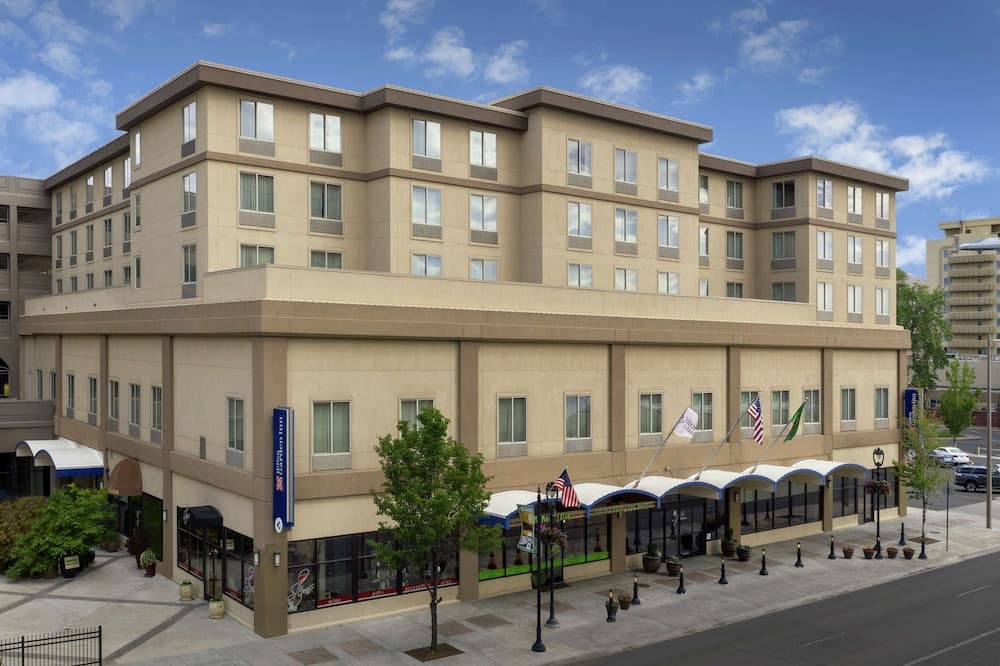 Hilton Garden Inn Yakima Downtown main
