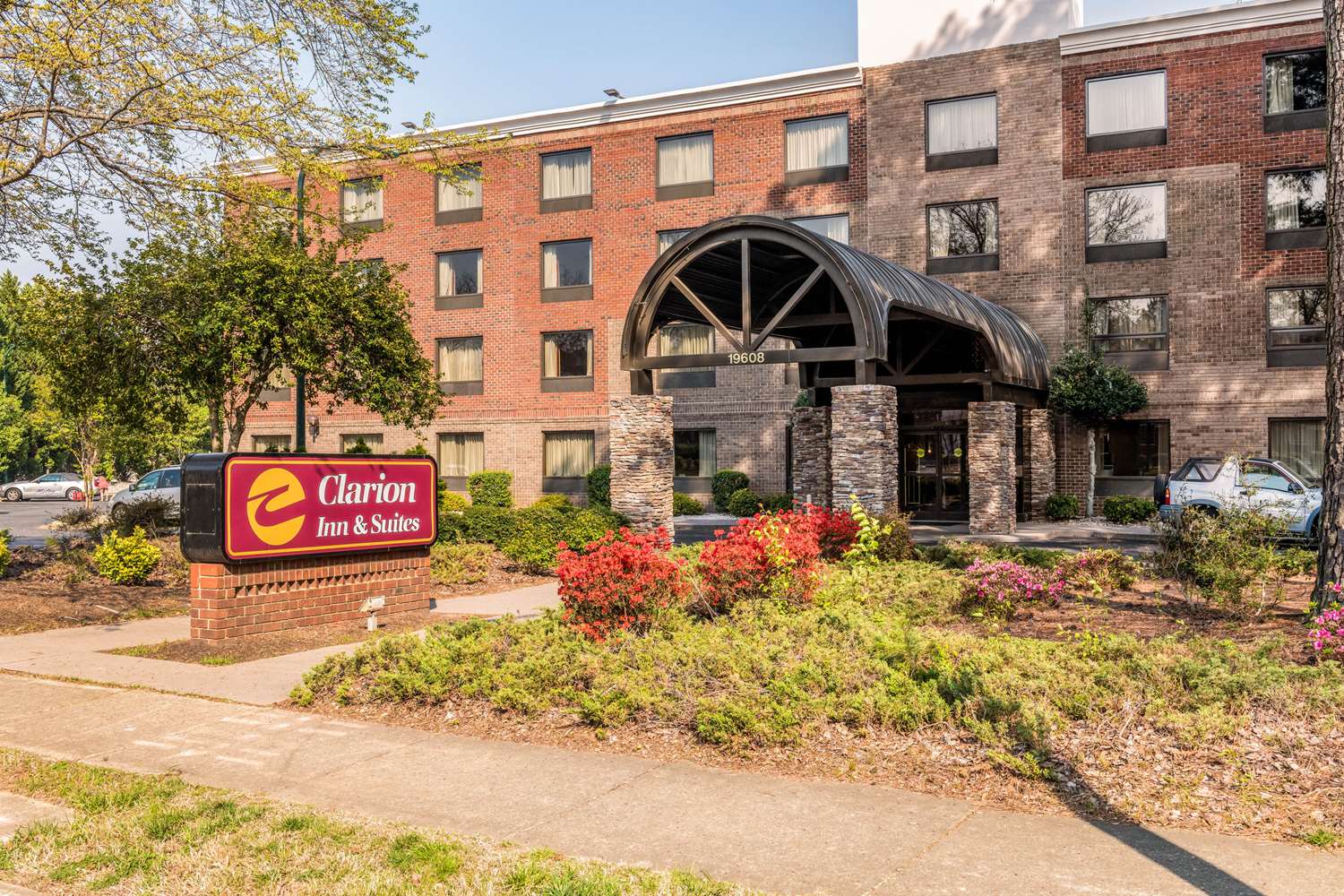 Clarion Inn main