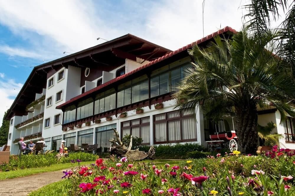 Hotel Renar main