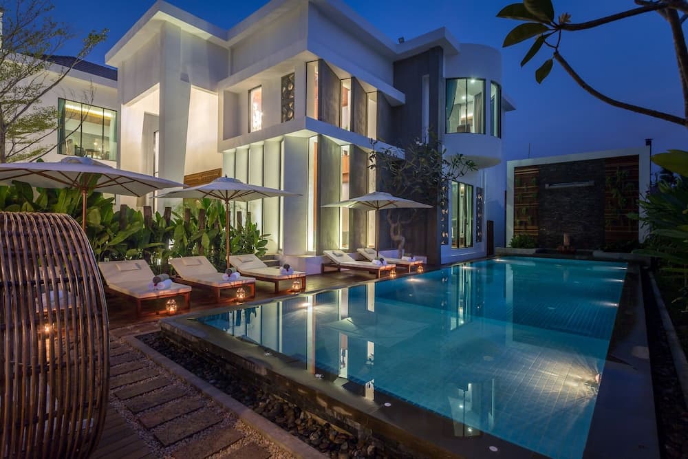Shintana Saya Residence main