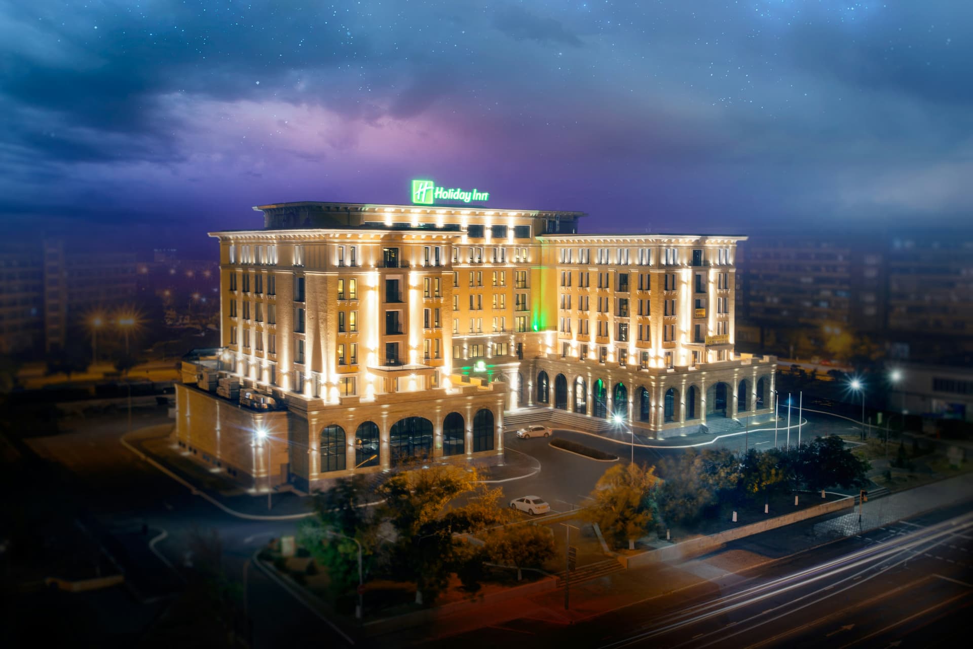 Holiday Inn Aktau main