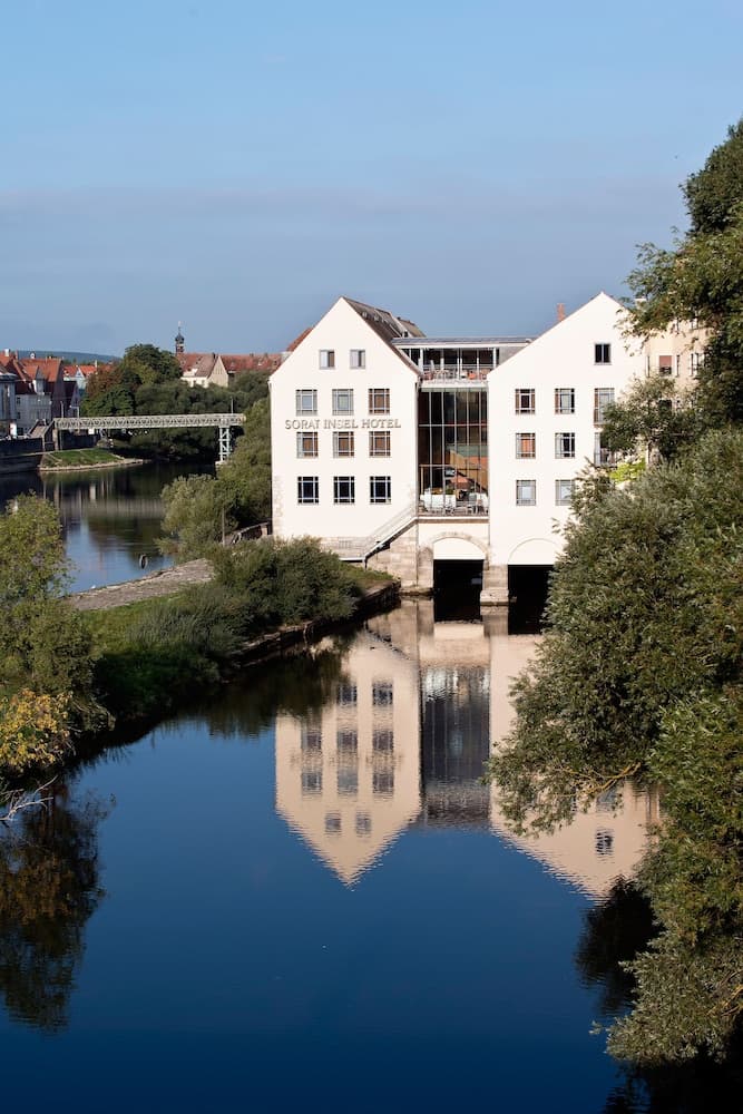 Sorat Insel-Hotel Regensburg main
