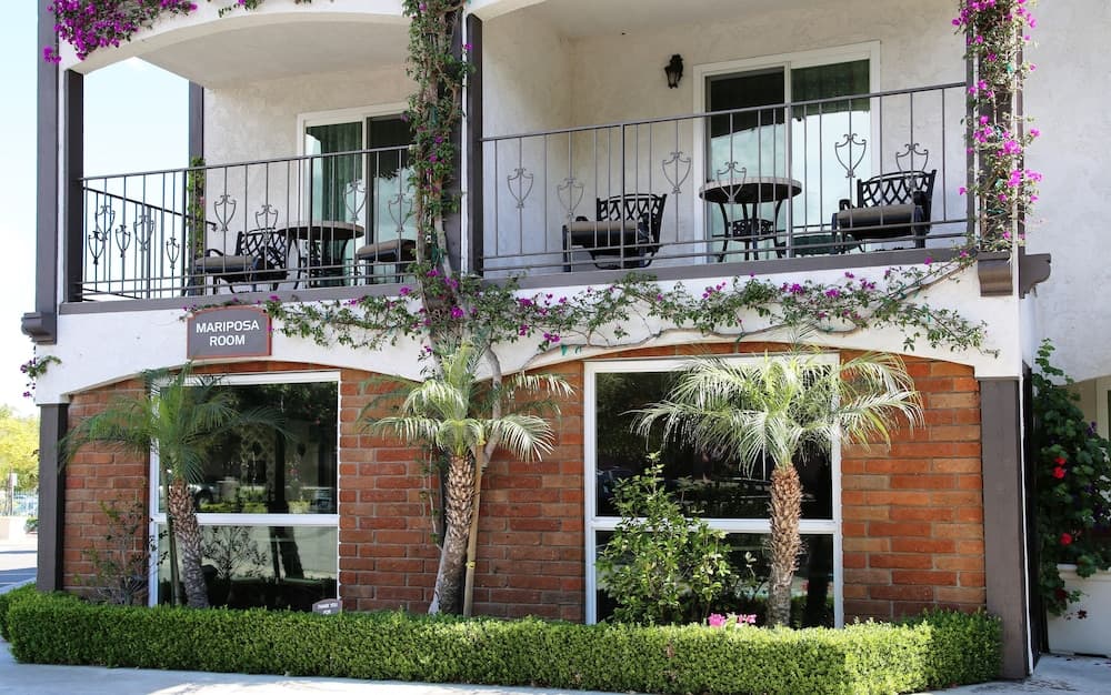 Laguna Hills Lodge main