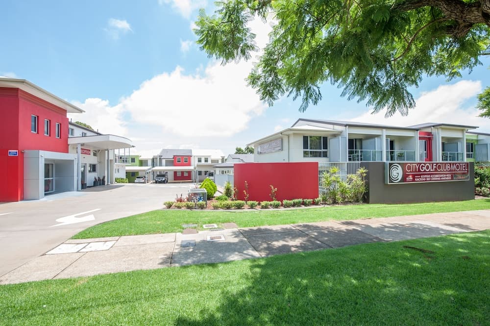 City Golf Club Motel main