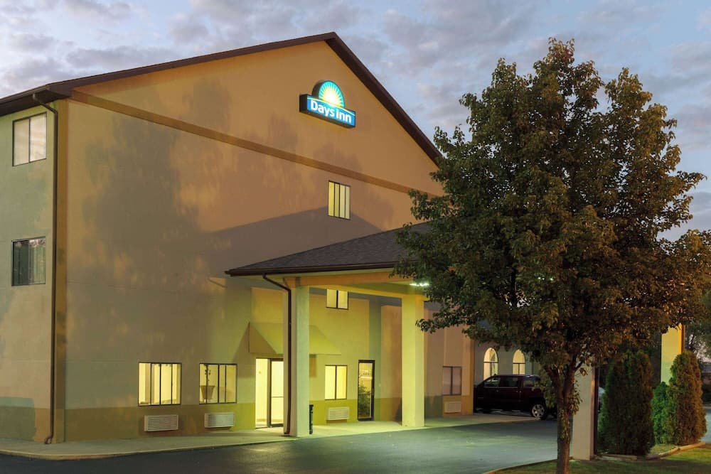 Days Inn by Wyndham Mount Vernon main