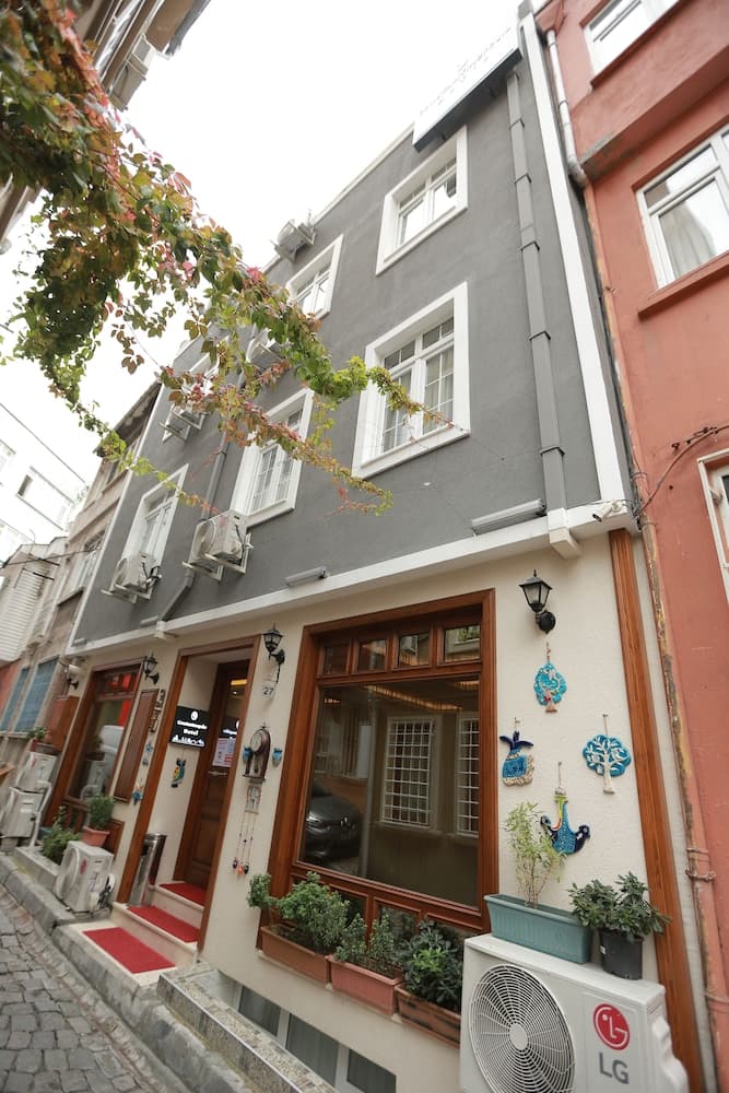 Constantinopolis Hotel main
